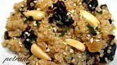 Kořeněná quinoa na sušených švestkách