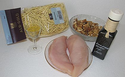 Lahodné těstoviny s kuřecími nitkami a lanýžovou vůní