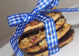 "Lehce pikantní sušenky ve stylu amerických cookies" Zázvorové sušenky s pekanovými ořechy