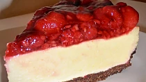 Malinový cheesecake s bílou čokoládou