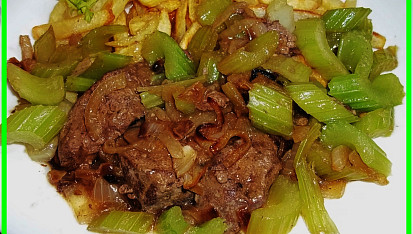 Mexická minutková játra s řapíkatým celerem - vše v jedné pánvi, detail...