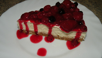 Nepečený cheesecake s ovocem
