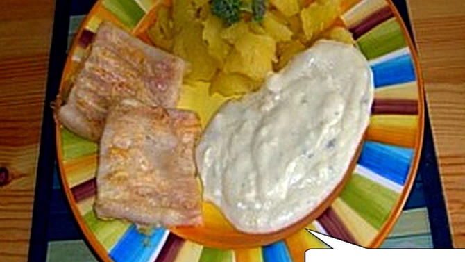 Rybí filety grilované  - se sýrovou omáčkou