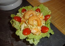 Salát s uzenými krevetami