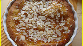 Špaldový ovocný koláč