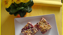 Špaldový ovocný koláč