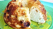Tvarohová bábovka se špagetami