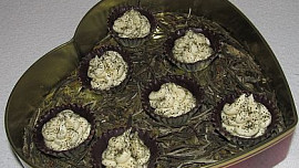 "Zelený čaj se dá i jíst" Čokoládové košíčky se zeleným čajem