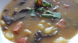 Buřtguláš "Jidášovo ucho"