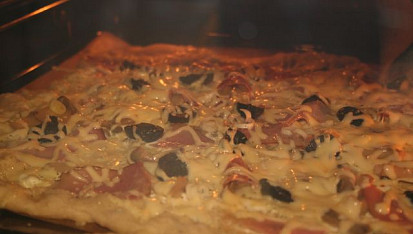 Domácí pizza z žitného kvásku