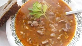 "Dršťková" polévka z kuřecích žaludků