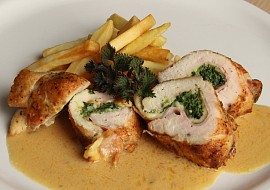 Kuřecí plněné kopřivovým špenátem