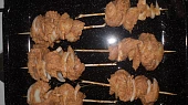 Kuřecí špízy "kebab" s jogurtovým dipem