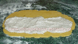 Mandlové kynuté pusinky