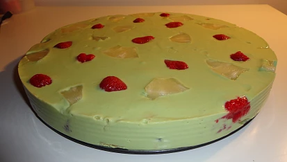 Matcha nepečený dort