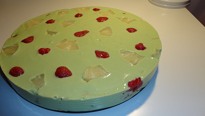 Matcha nepečený dort
