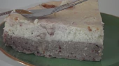 Perníkovo pohankový cheesecake s ořechy