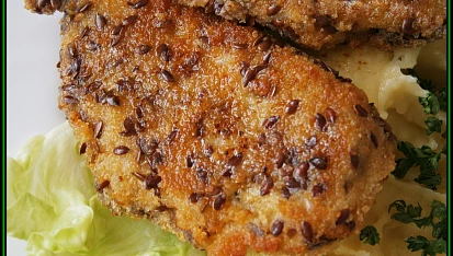 Plíčky marinované,smažené v trojobalu, detail hotového pokrmu