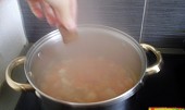 Rychlá polévka z mrkve a křenu (Ted do polévky dáme masox)