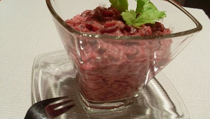 Salát z červené řepy s majonézou a křenem
