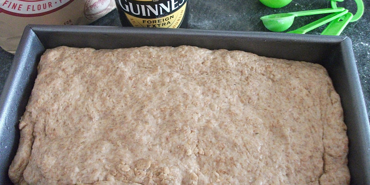 Stout chléb (chléb z černého piva) (před pečením)