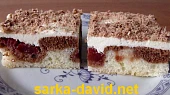 Strakaté jahodové řezy
