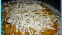 Těstoviny s dýňovou omáčkou a sýrem