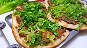 Turecká pizza (Lahmacun)