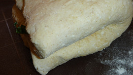 Tvarohové pagáčky s medvědím česnekem