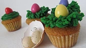 Velikonoční muffinky s bílou čokoládou