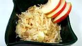 Vitaminová bomba - salát ze dvou druhů zelí