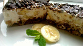 Banánový „cheesecake" s čokoládou a rumem