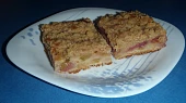 Božský JAREK (JAhodovo-REbarborový Koláč)