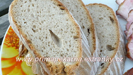 Celokváskový pšenično-žitný chléb
