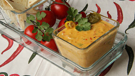 Chilli con queso (z dostupných surovin)