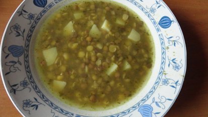Čočkovo - hrachová polévka s vůní česneku