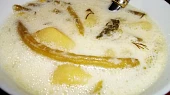 Fazolkovo-hrášková polévka s koprem, detail...