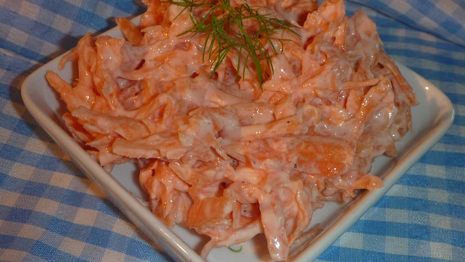Mrkvový salát s česnekem