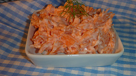 Mrkvový salát s česnekem