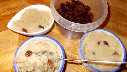 Oříšková krupicová halva
