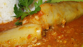 Papriky plněné mixem z masa, hlívy a rýže