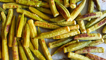 Pečená okra s rajčatovou omáčkou