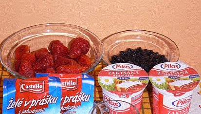 Piškotový řez s ovocem, Suroviny na koláč