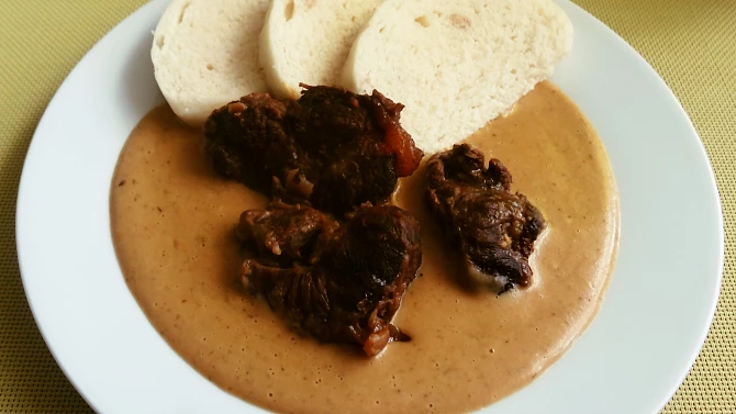 Pomalu pečená hovězí kližka, Pomalu pečená hovězí kližka