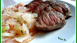 Rump steak v bylinkách