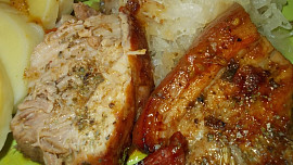 Šťavnatá pečeně ze selete na majoránce a   cibuli