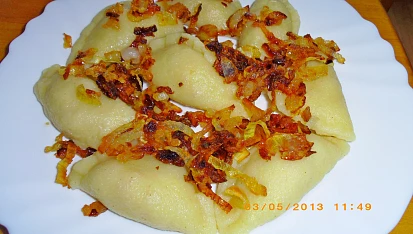Taštičky z bramborového  těsta s uzeným masem