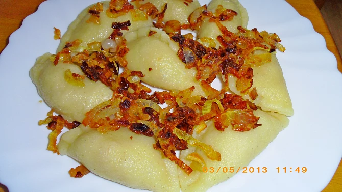 Taštičky z bramborového  těsta s uzeným masem