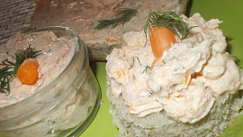 Uzená pomazánka s lososem