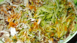 Cuketová paštika s nakládanými rajčátky a žampiony